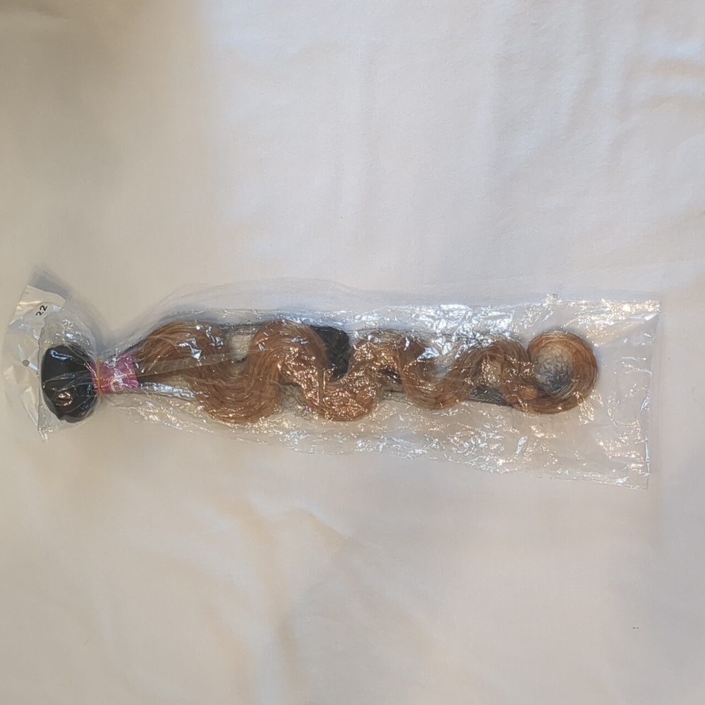 100% Remy Human Hair 22" Bundle in Golden Blonde NIP